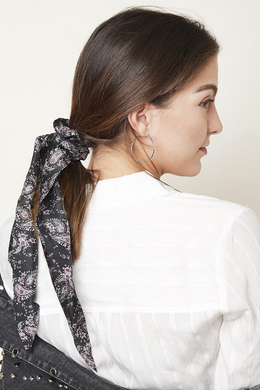 Scrunchie Britta Negro Poliéster Imagen3