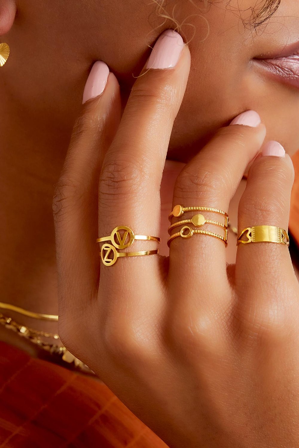 RVS ring initiaal G Goud kleur Stainless Steel Afbeelding3