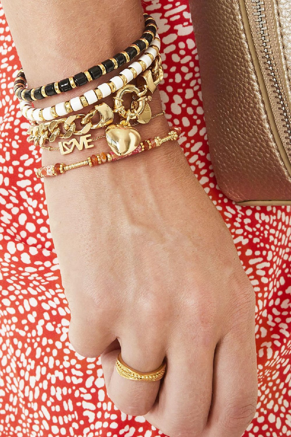 Armband Dotted LOVE Goud kleur Stainless Steel Afbeelding2