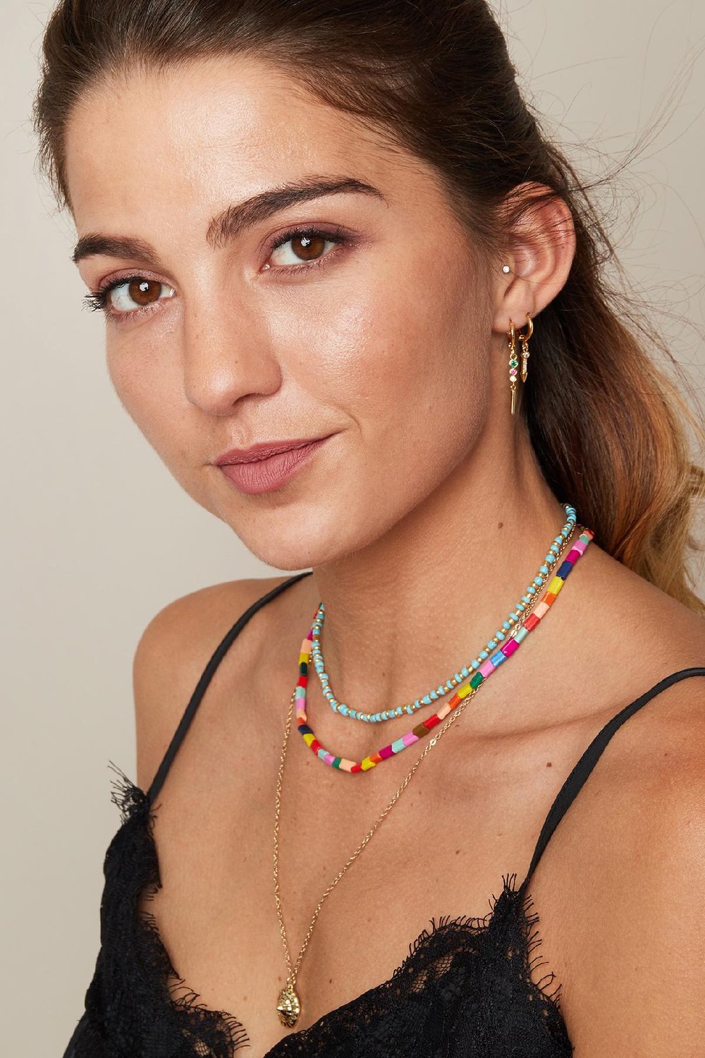 Ohrringe Zirconia Arrow  Goldfarbe Kupfer Bild2