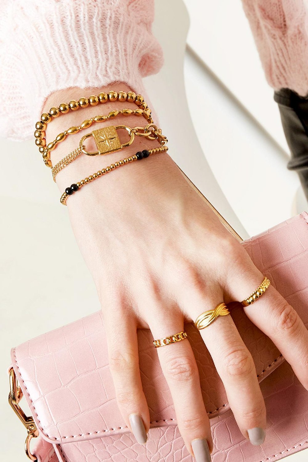 Pulsera Chunky Lock Color dorado Acero inoxidable Imagen2