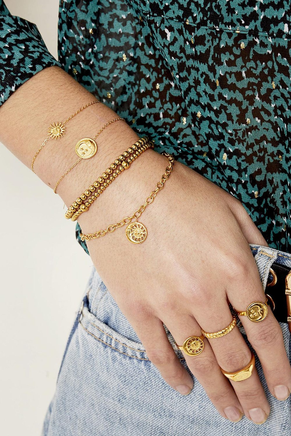 Bracelet Glowing Moon Couleur or Acier inoxydable Image2