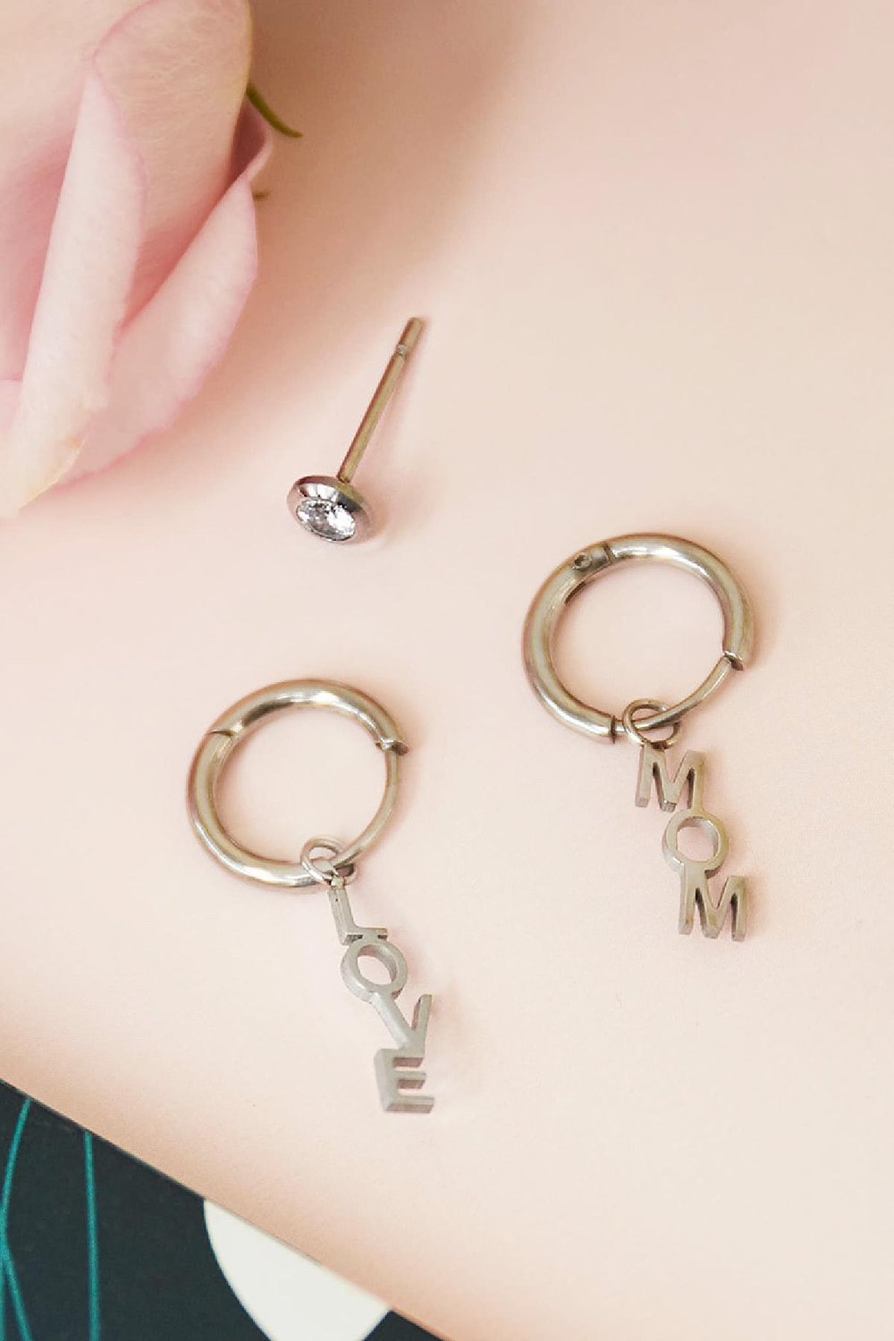 Oorbellen tekst love mom en zirkoon steen zilver Stainless Steel Afbeelding3