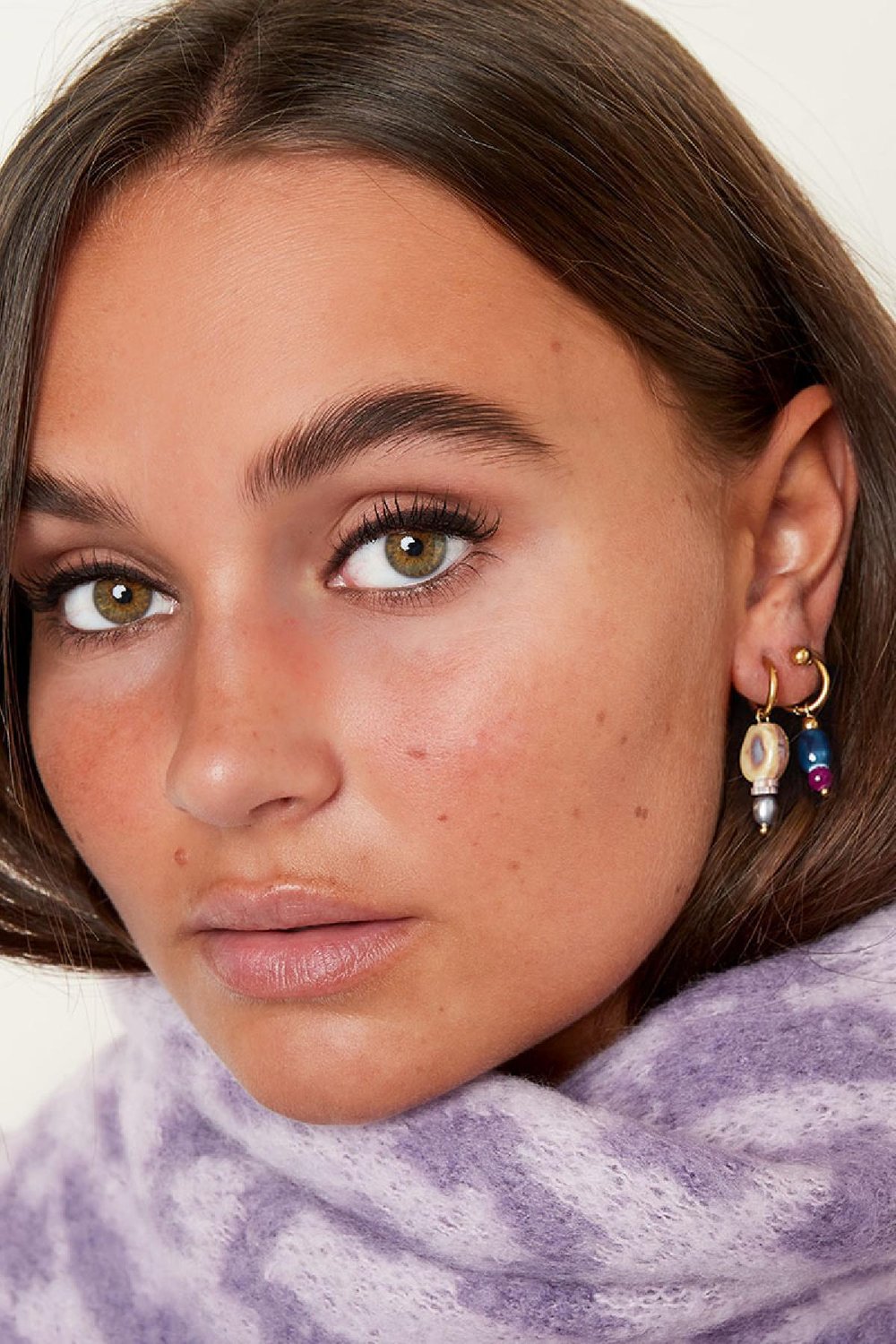 Pendientes con Charm de Colores Pequeños Plata Acero inoxidable Imagen2