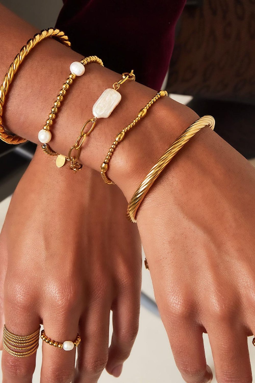 stainless steel bracelet with big pearl  Picture2