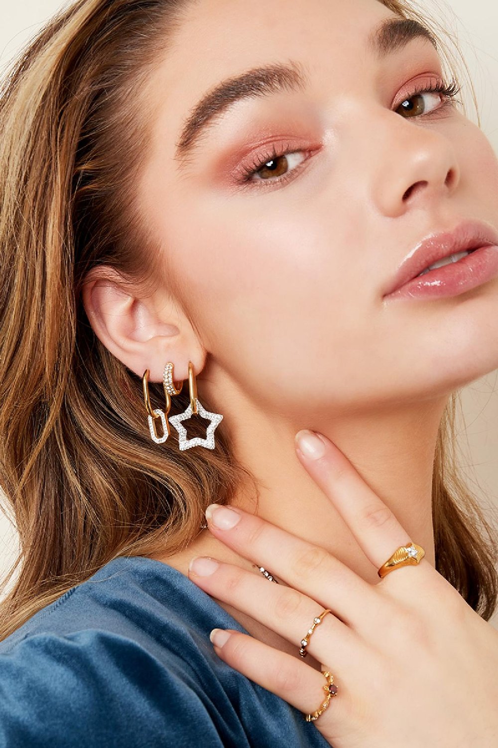 Edelstahlohrringe Stern Rot Bild2