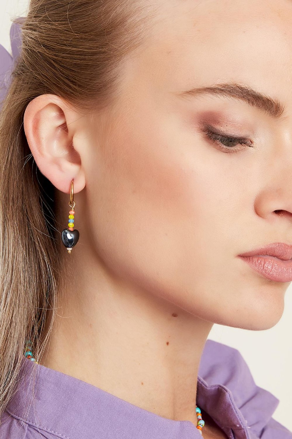 Ohrringe mit baumelndem Herz - #summergirls-Kollektion Schwarz & Goldfarbe Edelstahl Bild3