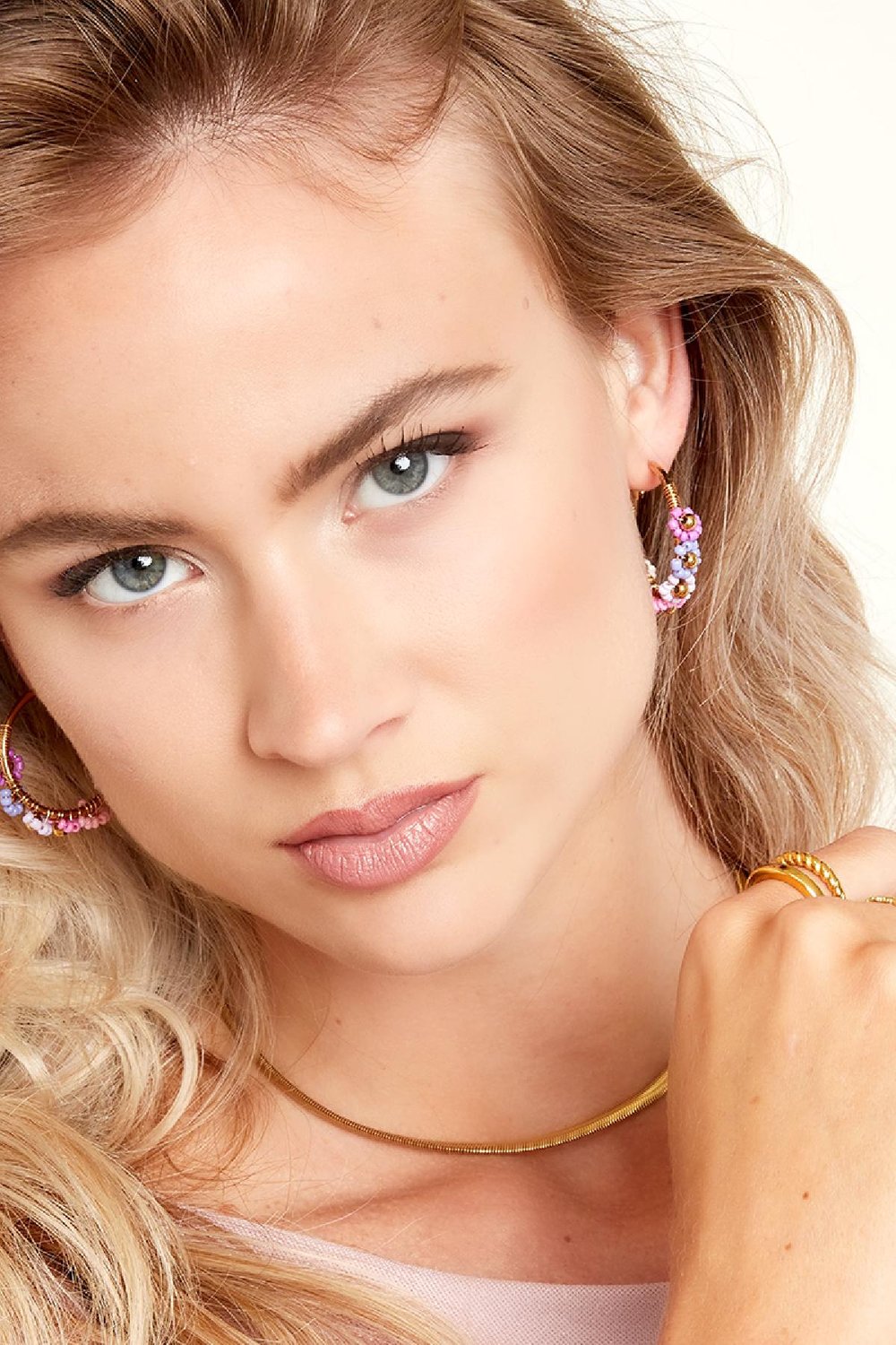 Oorbellen met kleurrijke bloemen Wit Goud kleur Stainless Steel Afbeelding2