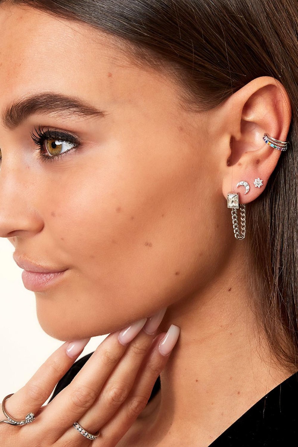Ear cuff with colorful zircon stones Silver Color Copper Picture3