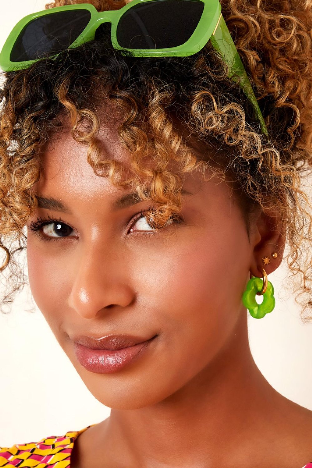 Earrings with big flower charm Pink & Gold Color Stainless Steel Picture3