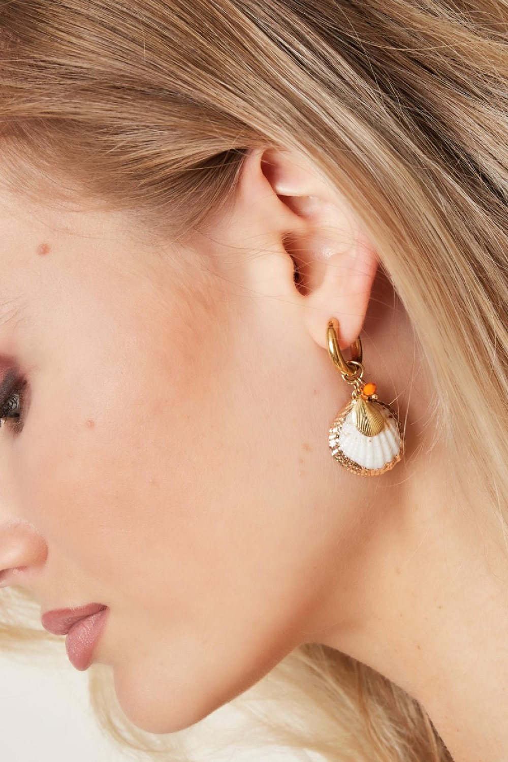 Orecchini a conchiglia grandi - Collezione Beach Gold Stainless Steel h5Immagine3