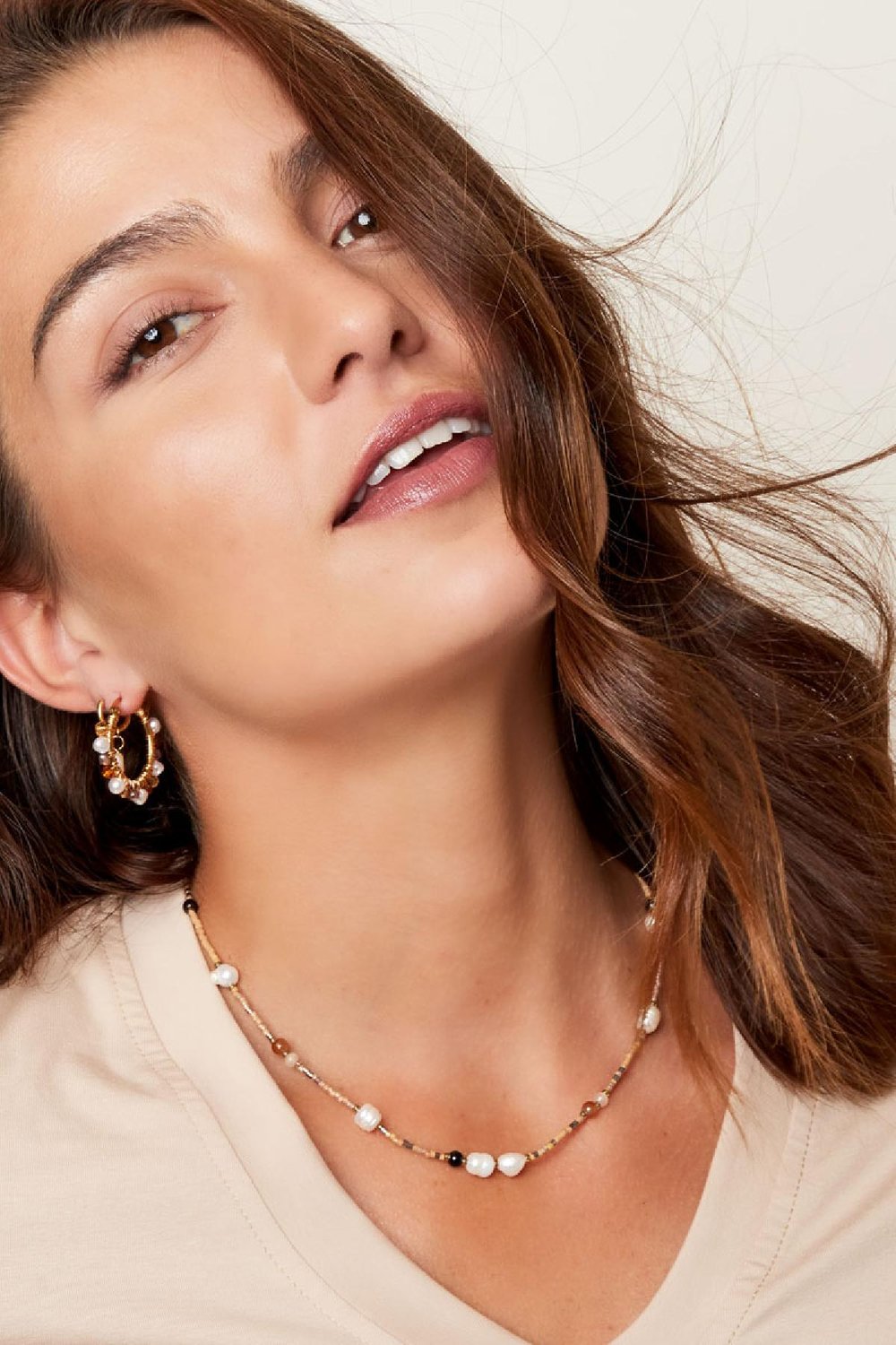 Boucles d'oreilles grosses perles colorées Beige Acier inoxydable Image2