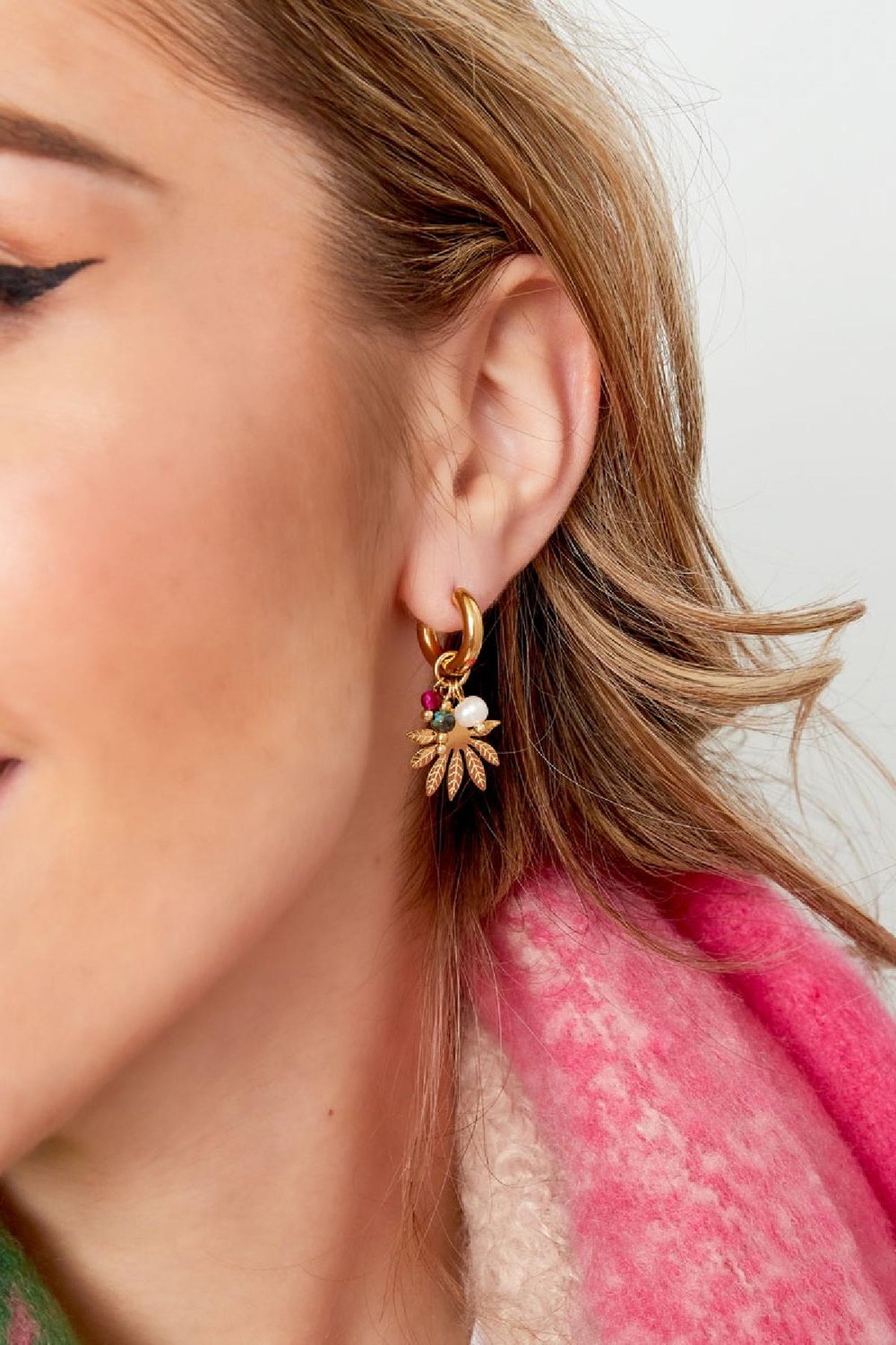 Ohrringe Blume mit Perlen Goldfarbe Edelstahl h5Bild2