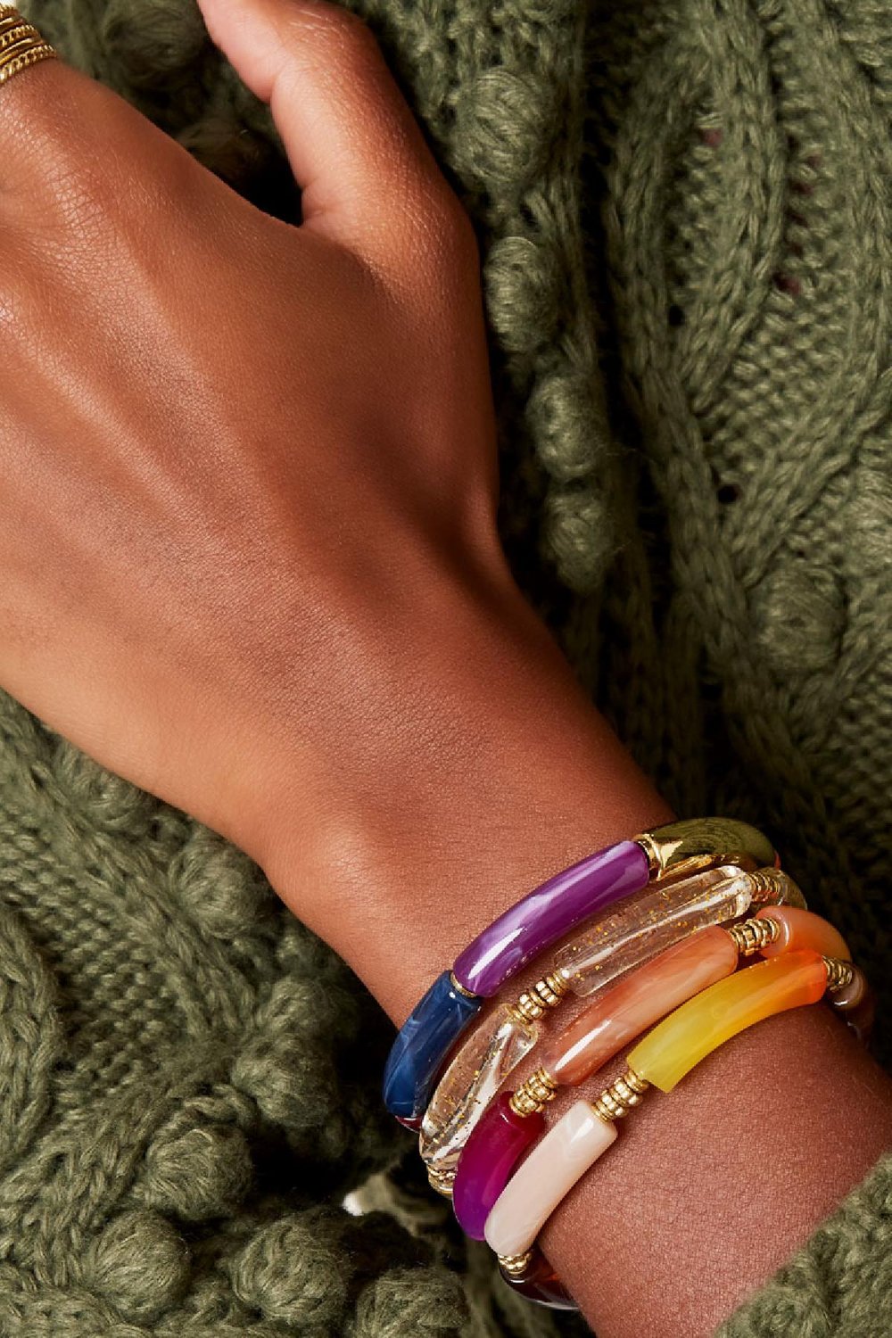 Perlendetail des Rohrarmbands Lila Acryl h5Bild3