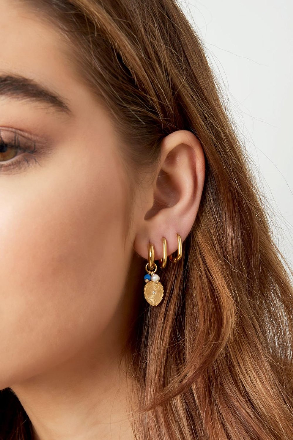 Ohrringe runder Charme mit Sternen Goldfarbe Edelstahl h5Bild3