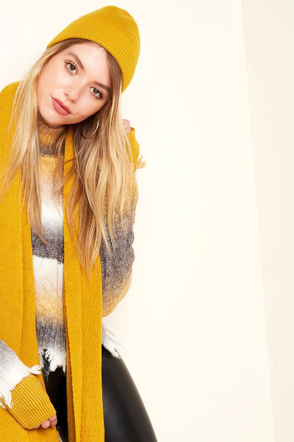 Winter beanie Yellow Acrylic Picture4