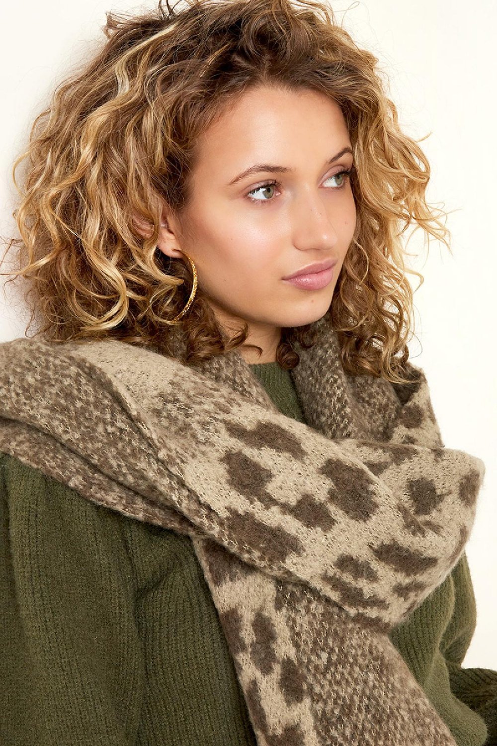 Foulard d'hiver imprimé panthère Gris Polyester Image3