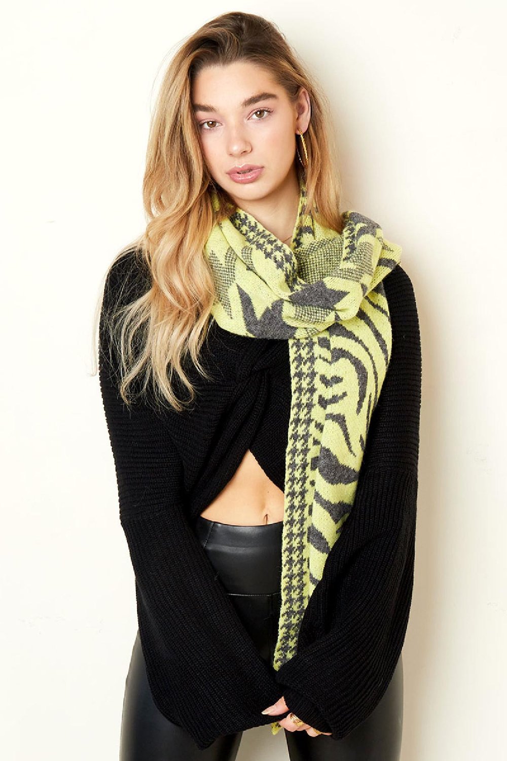 Scarf cozy winter Yellow Acrylic Picture2