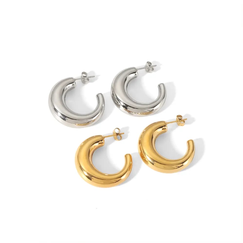 1 pair of creative and fashionable  gold-plated stainless steel glossy C-shaped crescent earrings for women for daily wear