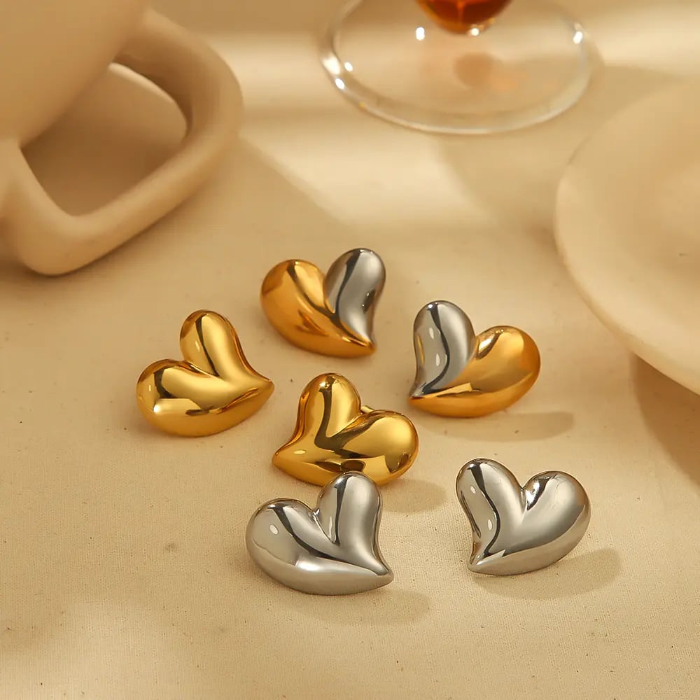 1 pair of classic fashion  gold-plated stainless steel asymmetrical shiny heart earrings for women for daily wear