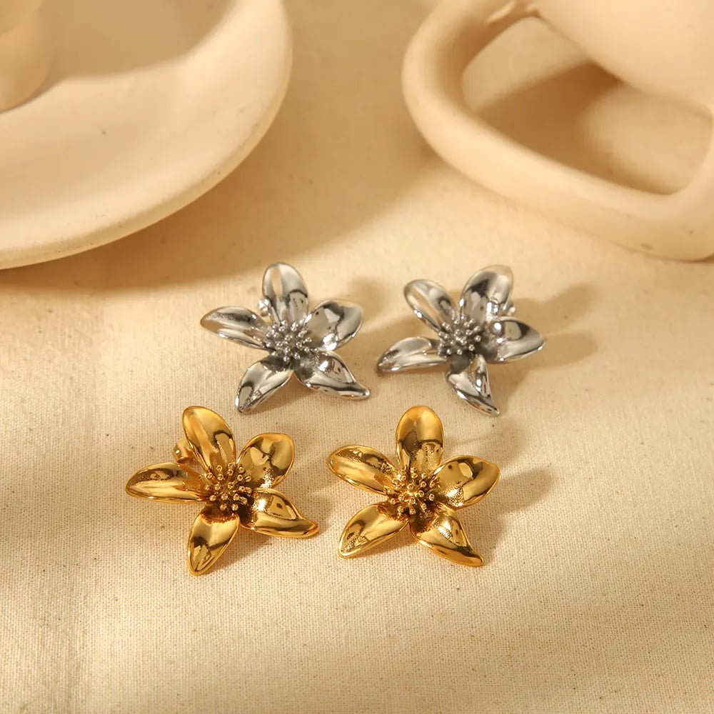 1 pair simple series sweet flower stainless steel  gold plated women stud earrings