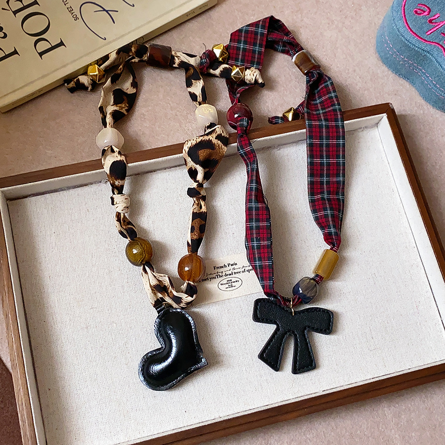 1 Stück ethnische Retro-Leoparden-Acryl-Anhänger-Halskette h5Bild2