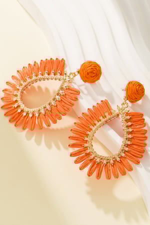 Spring Vibes Earrings - Off White h5 Picture5
