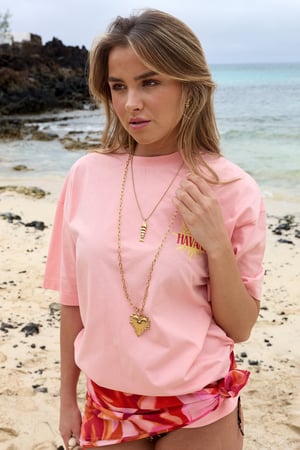 Necklace with moving fish charm h5 Picture2