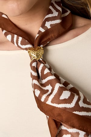 Scarf clip with detailed heart h5 Picture2