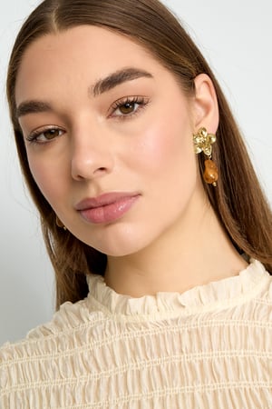 Flower earrings with organic bead h5 Picture3