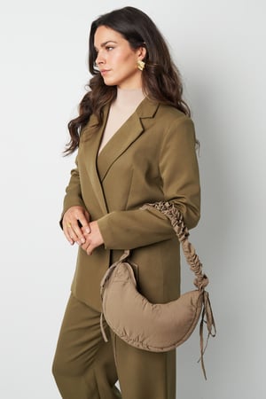 Knotty Circle Bag h5 Picture3