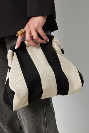 Striped beach clutch h5 Picture3