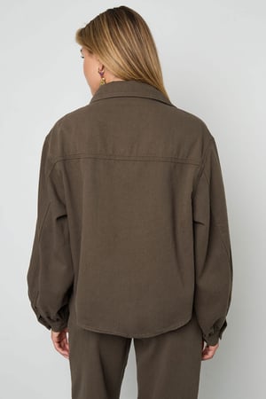 Kovboy kızı ve leopar desenli kot pantolonlara bayılıyor. h5 Resim9