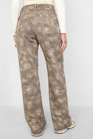 The Cowgirl & Loving Leopard Jeans h5 Picture13