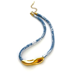 Collana in tessuto con ciondolo a forma di croce color oro da 1 pezzo h5 