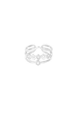Triple statement ring  h5 