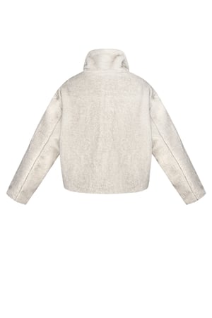 Fluffy basic coat h5 Picture6