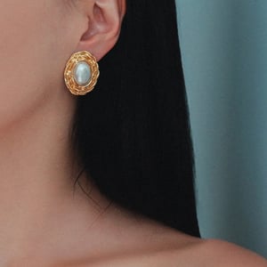 1 Paar Ohrstecker aus Edelstahl im Retro-Stil der Classic-Serie, 18 Karat vergoldet, für Damen h5 Bild2