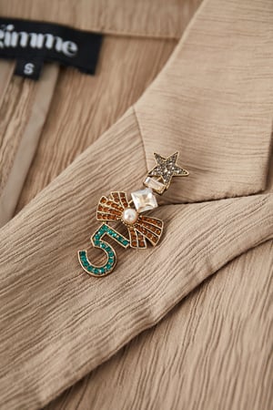 Brooch no. 5 - multi h5 Picture2