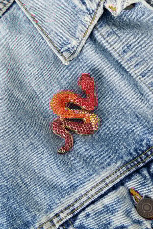 Snake Brooch - Pink & Purple h5 Picture2