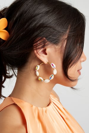 Créoles avec coquillage et perles colorées - Acier Inoxydable doré h5 Image3