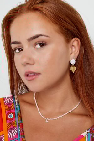 earring shell with heart detail h5 Picture2