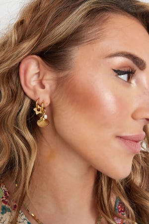 earrings with flower charm h5 Picture3