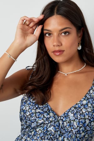 bracelet lettre a coquillage h5 Image3