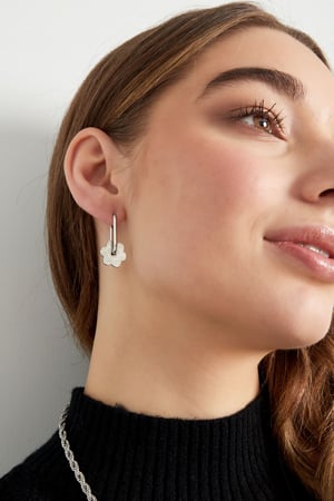 earrings elongated round flower h5 Picture4