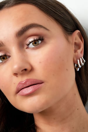basic star earrings large h5 Picture2
