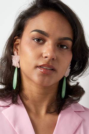 Lily earring with green drop h5 Picture2