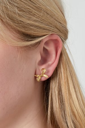 Umgedrehte Schleifenohrringe – Goldfarbe  - Goldfarbefarbe h5 Bild2