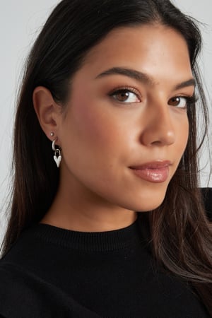 lucky love earrings h5 Picture3
