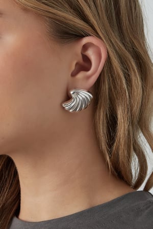 earrings wavy wild h5 Picture2